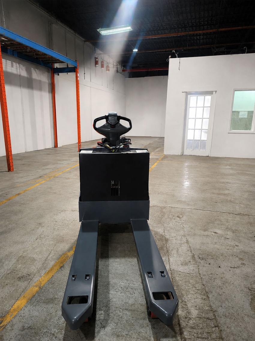 2021 Toyota Pallet Jack Walk-behind with 4,500lb Cap. Certified  - 123Forklift