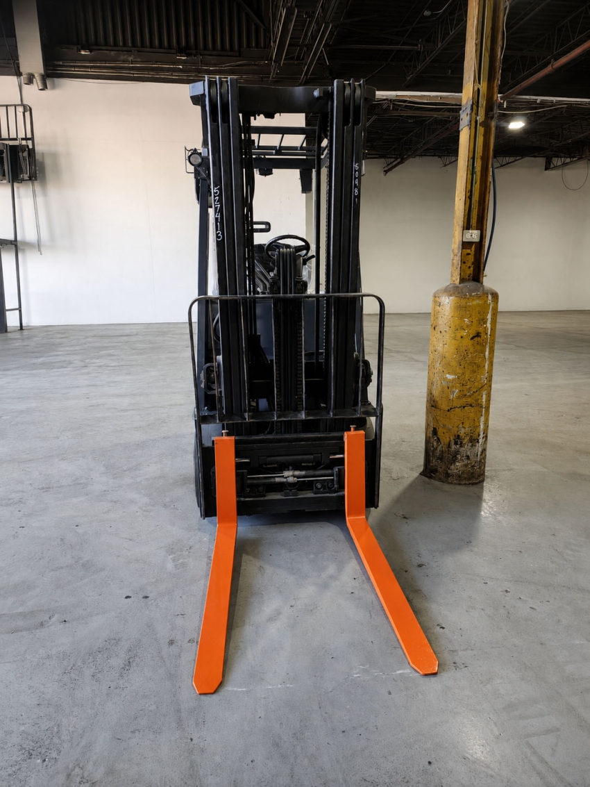 2021 Toyota Electric Forklift, 5000lbs Cap., 3-stage w Side-shift and Fork Positioner - 123Forklift