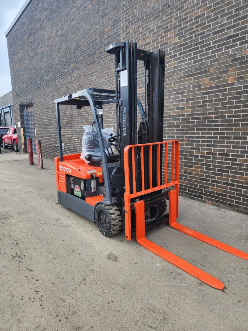 Toyota Electric 3 Wheeler Forklift ...