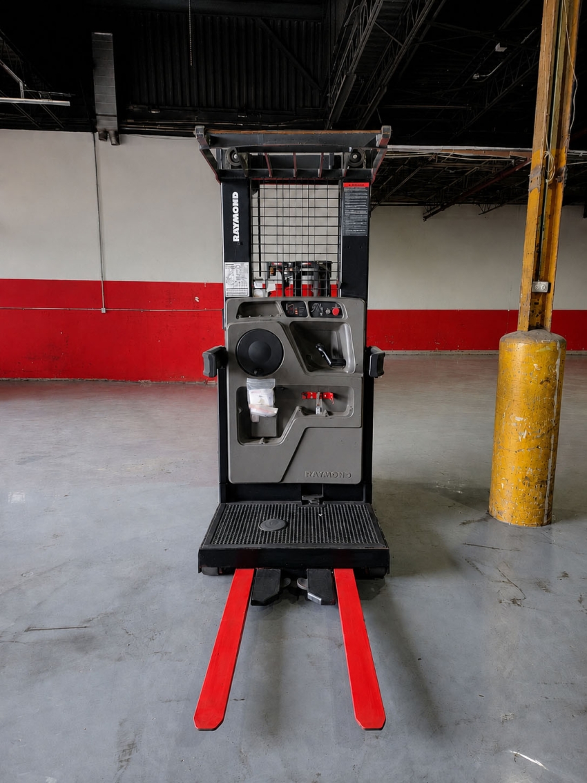 2017 Raymond Order Picker with 3,000lb Capacity - Certified  - 123Forklift