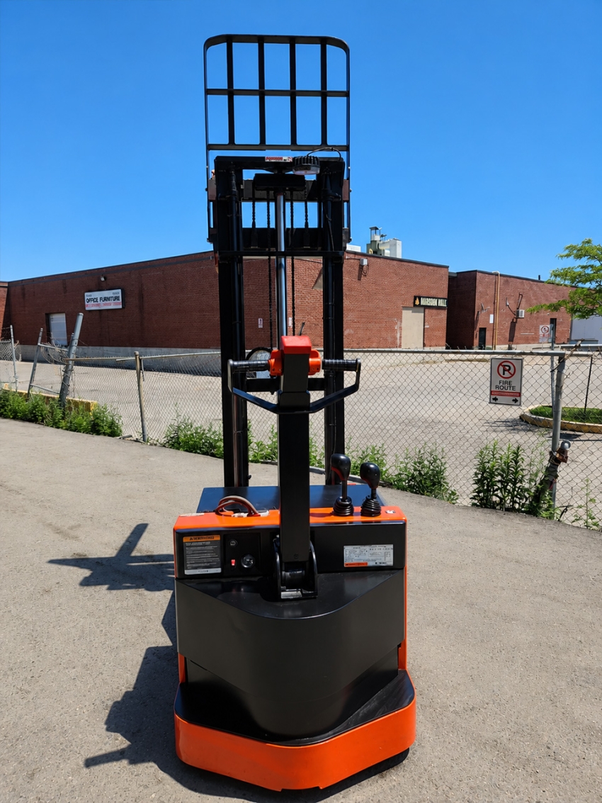 2020 Toyota  Electric Counterbalance Stacker with 2,500 lbs. Capacity and 3-Stage Mast - 123Forklift