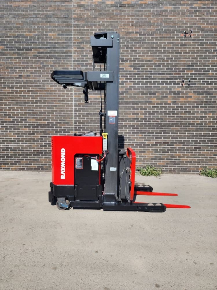  2014 Raymond DOUBLE DEEP REACH 2500LB cap charger Included (1) - 123Forklift