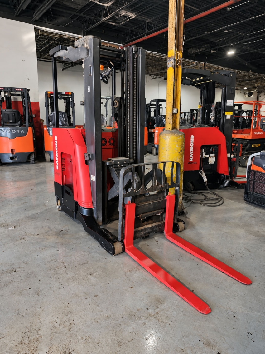 2018 Raymond 4,500 lbs.Reach Truck - 3-Stage Mast w/ Side-Shifter  