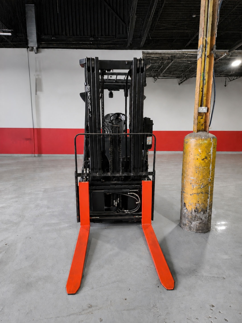 2018 Toyota Electric 4-Wheeler Forklift with 6,000lbs. Cap., 3-stage Mast w/ Side-shifter - 123Forklift