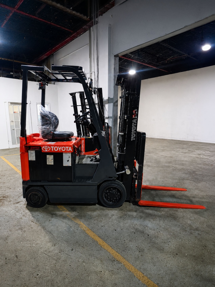2018 Toyota 4-Wheeler Electric Fork...