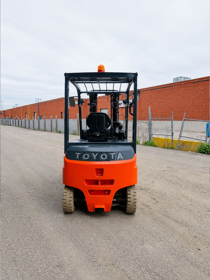 2018 Toyota 5000lbs Cap. Electric Outdoor Forklift w 3 Stage Side-shift - 123Forklift