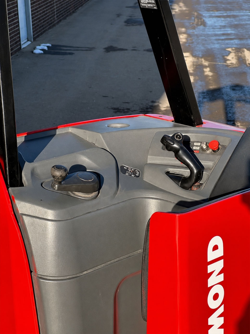 2017 Raymond Dock Stocker Stand Up Forklift 3500lbs Cap. w 3 Stage Side-shift - 123Forklift