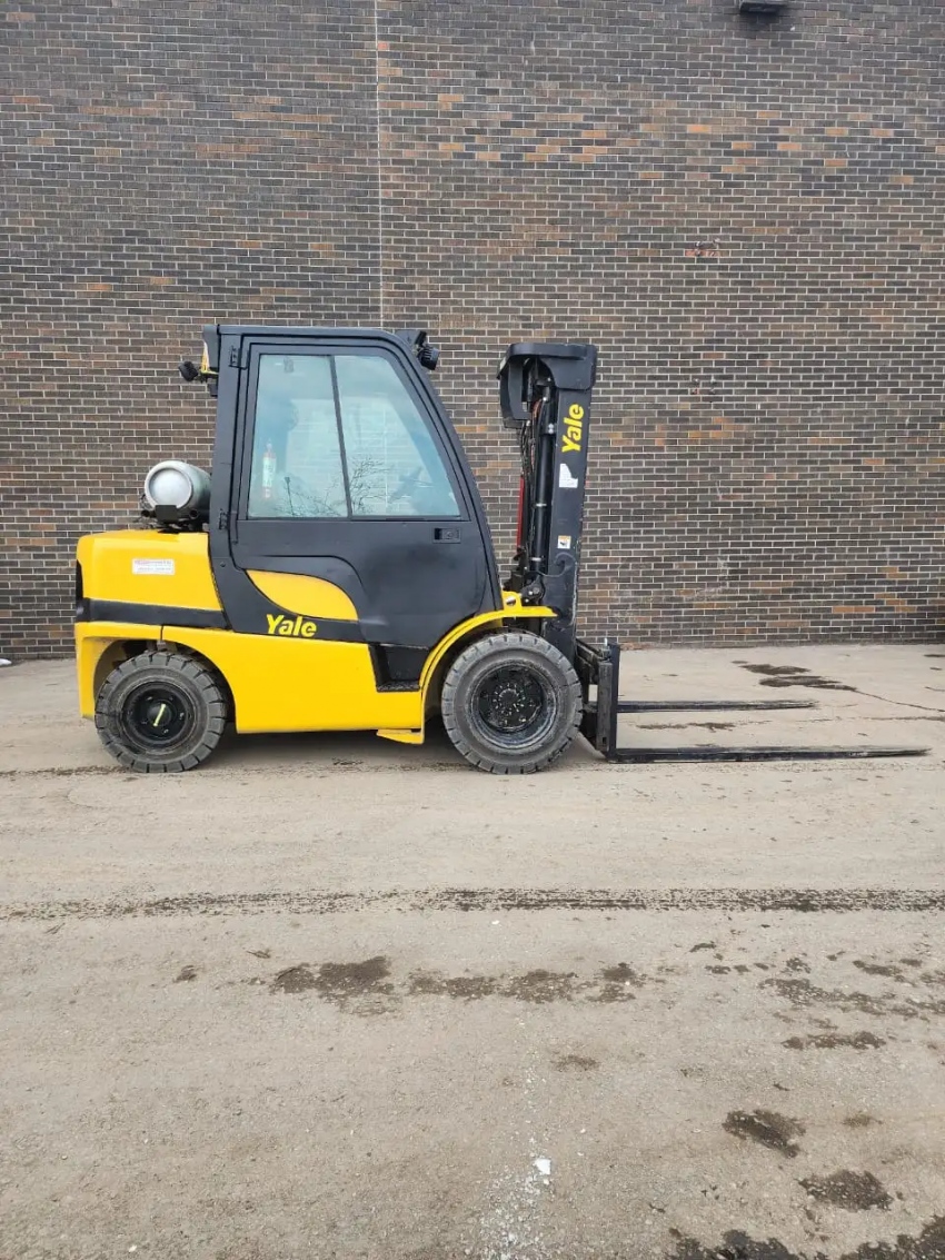 Yale LPG Outdoor Forklift with Heat...
