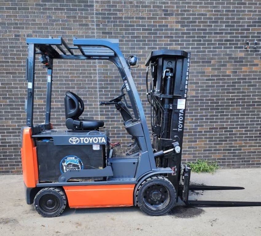 2015 Toyota Electric Forklift, 6500lbs Cap., 3-stage w Side-shift - 123Forklift
