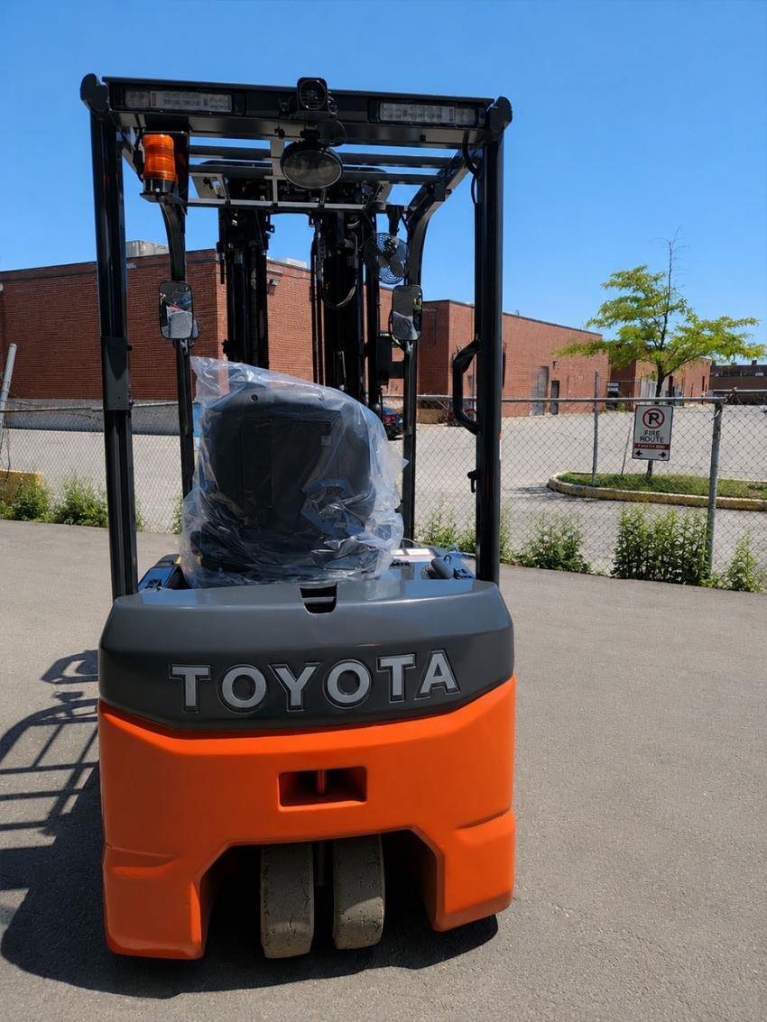 2020 Toyota Electric 3-Wheeler Forklift with 4,000lbs. Cap., 4-Stage Mast with Side-Shift - 123Forklift