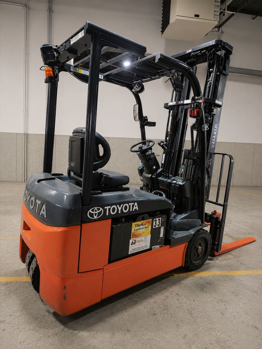 2019 Toyota Electric 3-Wheeler Forklift with 4,000lbs. Capacity, 3-stage Mast with Side-shift - 123Forklift