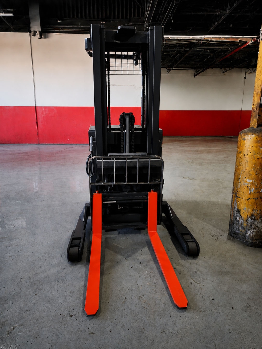Toyota Deep Reach 3,000lbs. Cap. w/ Side-shifter - 123Forklift