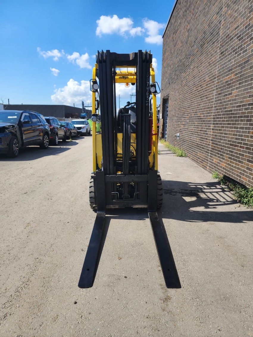 2021 Hyster Electric Forkliftt. 6000lbs Cap. 3 Stage W Side-Shift - 123Forklift