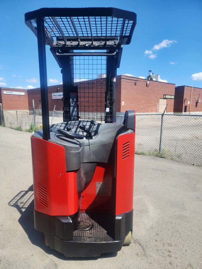 Raymond Reach Truck with 4,500lbs. Capacity 3-Stage Mast with Side-shift - 123Forklift