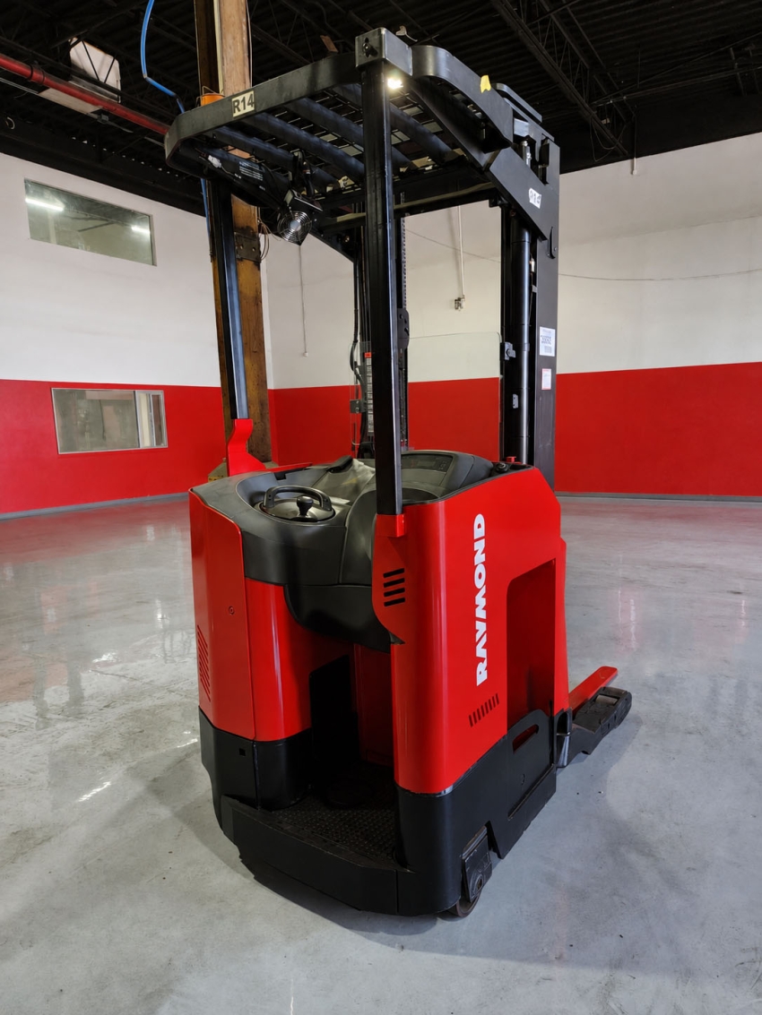 2017 Raymond Electric Reach Truck, 3,500 LB Capacity, 3-Stage Mast w/ Side-shifter - 123Forklift