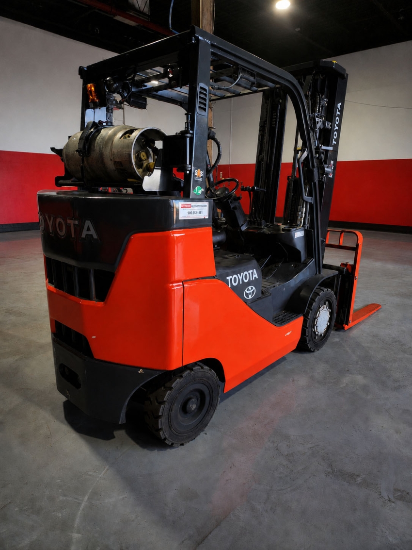 2020 Toyota LPG Forklift 8,000lb Capacity, 3-stage with side-shift - Box Card Special - 123Forklift