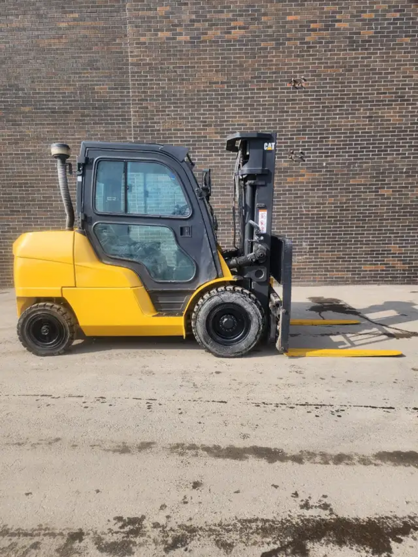 Caterpillar Diesel Forklift 10,000 ...