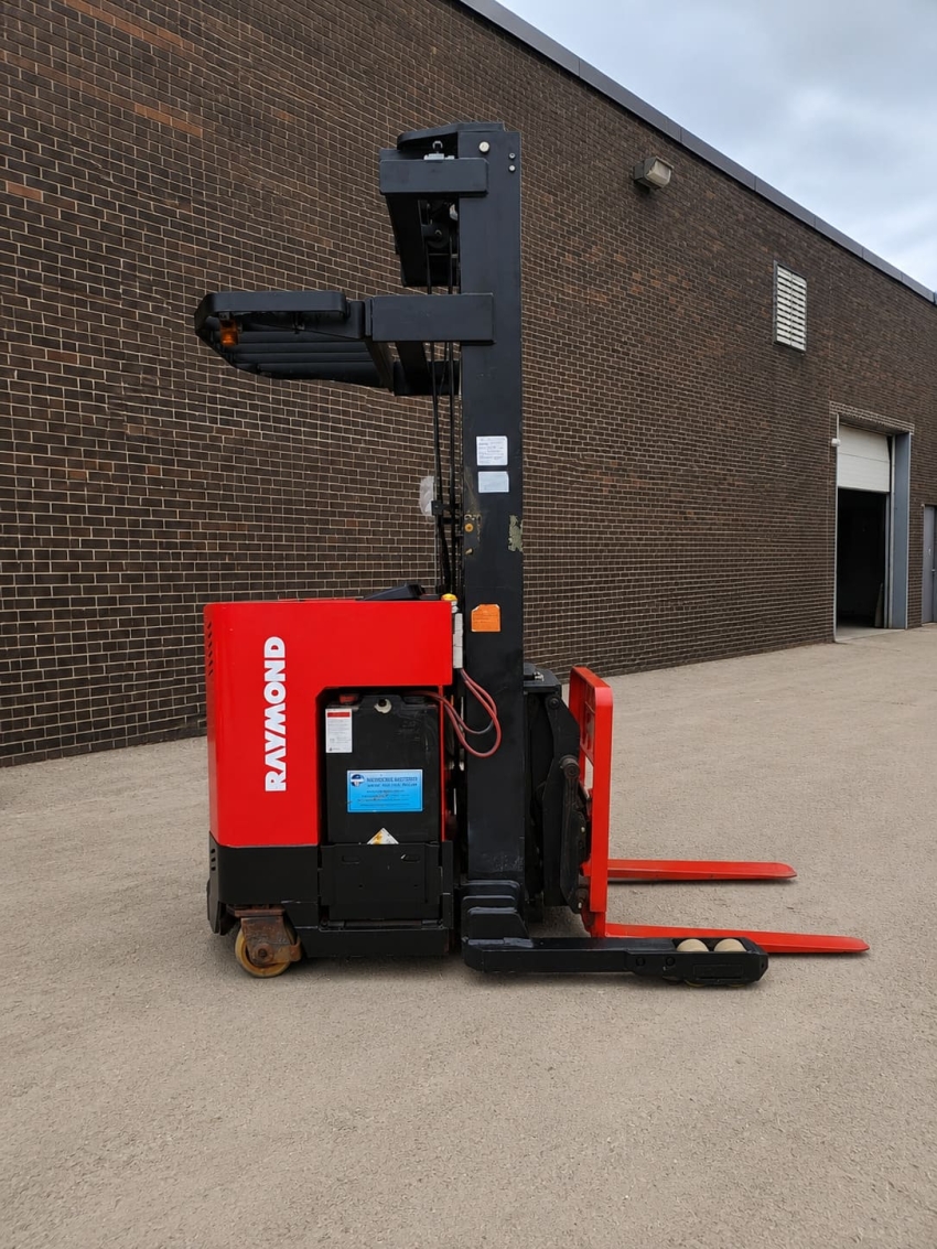 Raymond Deep Reach Forklift with 3,000lb Capacity - 123Forklift
