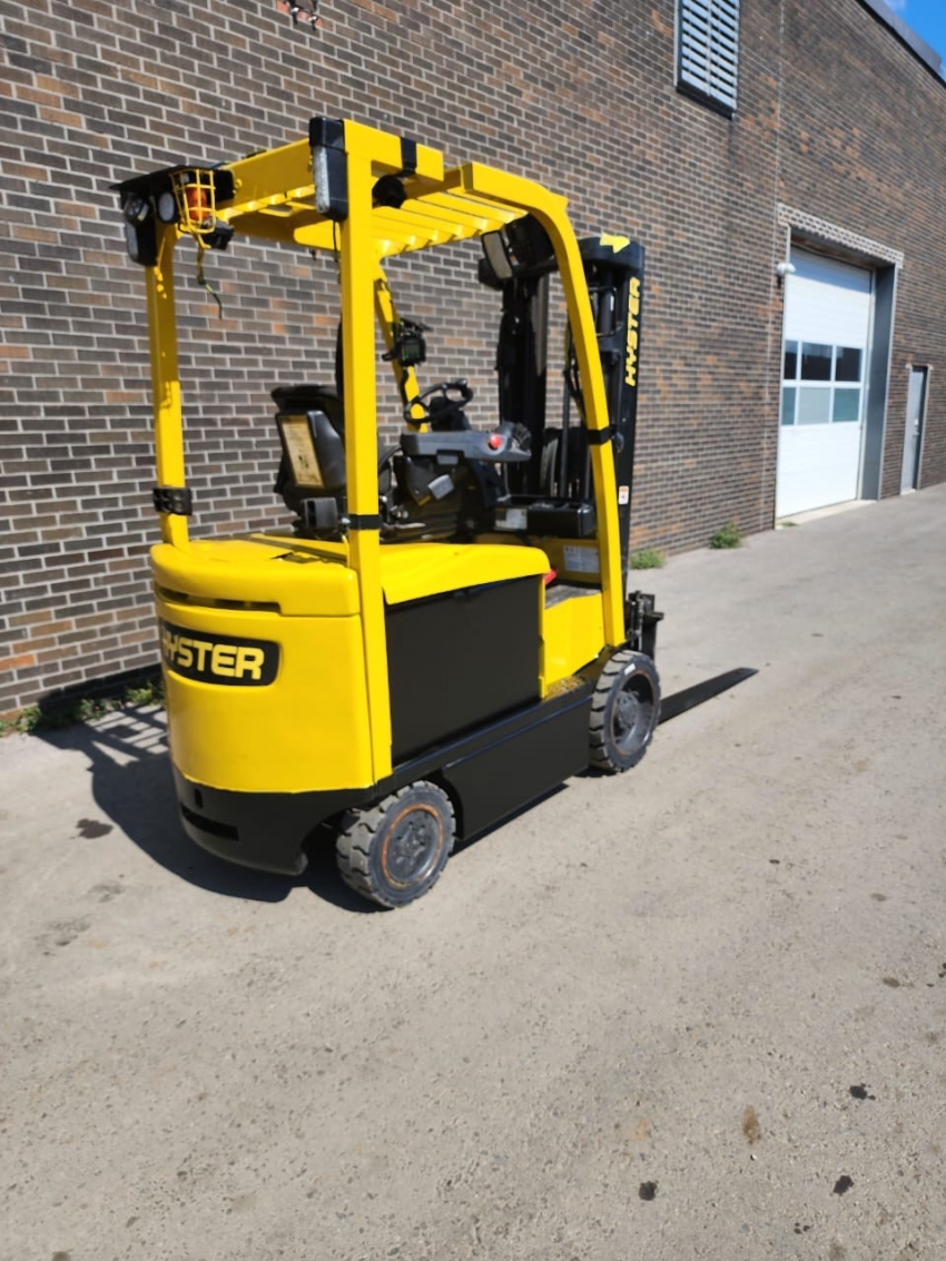 2021 Hyster Electric Forkliftt. 6000lbs Cap. 3 Stage W Side-Shift - 123Forklift