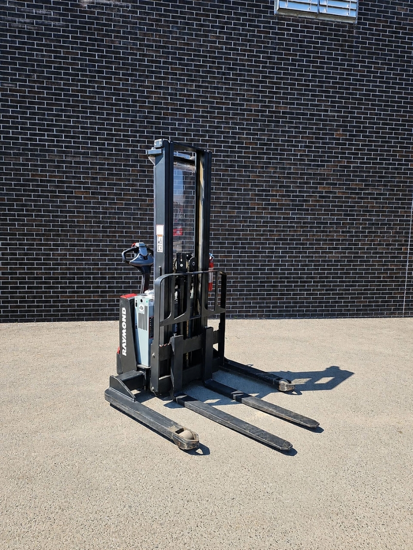 2019 Raymond Stacker Walk-behind Forklift 2500lbs Cap. – Low Hour